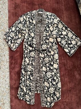 Free People Black and Cream floral Print Kimono